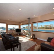 4379 River Road Ladner – Living Room