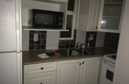 23000 Dyke Road – Kitchen